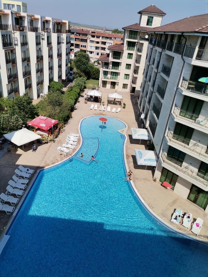 Pool Apartment Amadeus Lux Slantchev Briag Extérieur photo