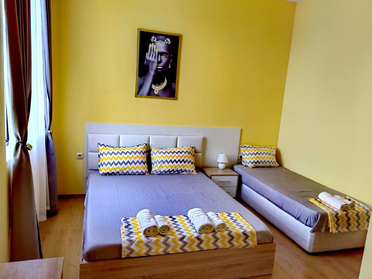 Pool Apartment Amadeus Lux Slantchev Briag Extérieur photo